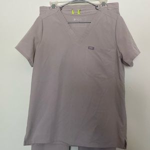 Women’s medium figs bone scrub set